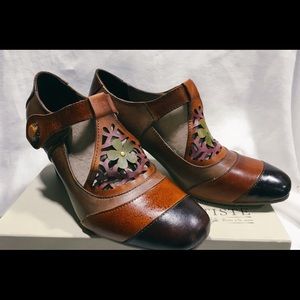 L’Artiste Spring Step ‘Jardin’ pumps